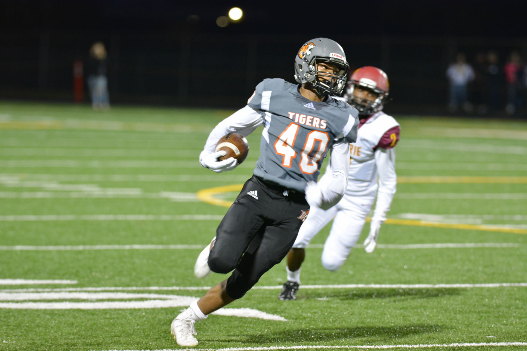 191002.Sports.BGPrairieFootball.CK.3